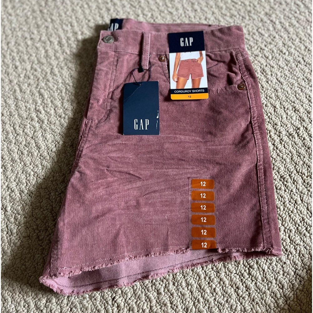 NWT Gap Ladies Corduroy Shorts